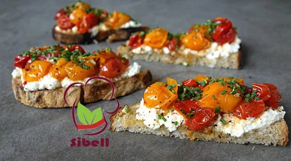 بروسکت گوجه فرنگی